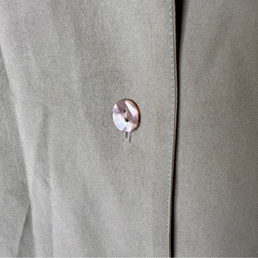 Real Clothes Saks Fifth Ave Silk Blouse Short Sleeve Large Vintage 90s - Picture 3 of 9